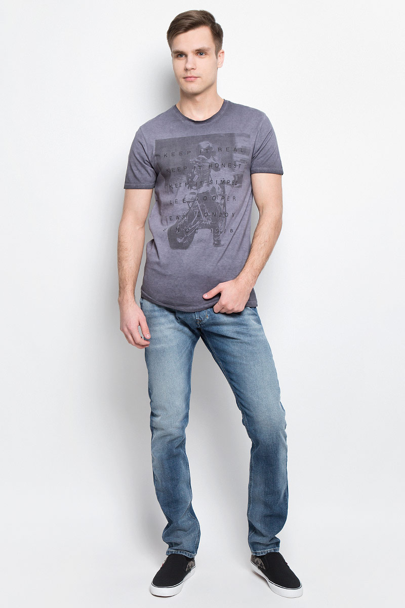 Футболка мужская Lee Cooper, цвет: серый. AKSEL-5617. Размер L (50)AKSEL-5617 Футболка мужская Lee Cooper, цвет: серый. AKSEL-5617. Размер L (50)AKSEL-5617Мужская футболка Lee Cooper с короткими рукавами и круглым вырезом горловины выполнена из натурального хлопка. Футболка украшена контрастным принтом с изображением мотоциклиста и надписями на английском языке.