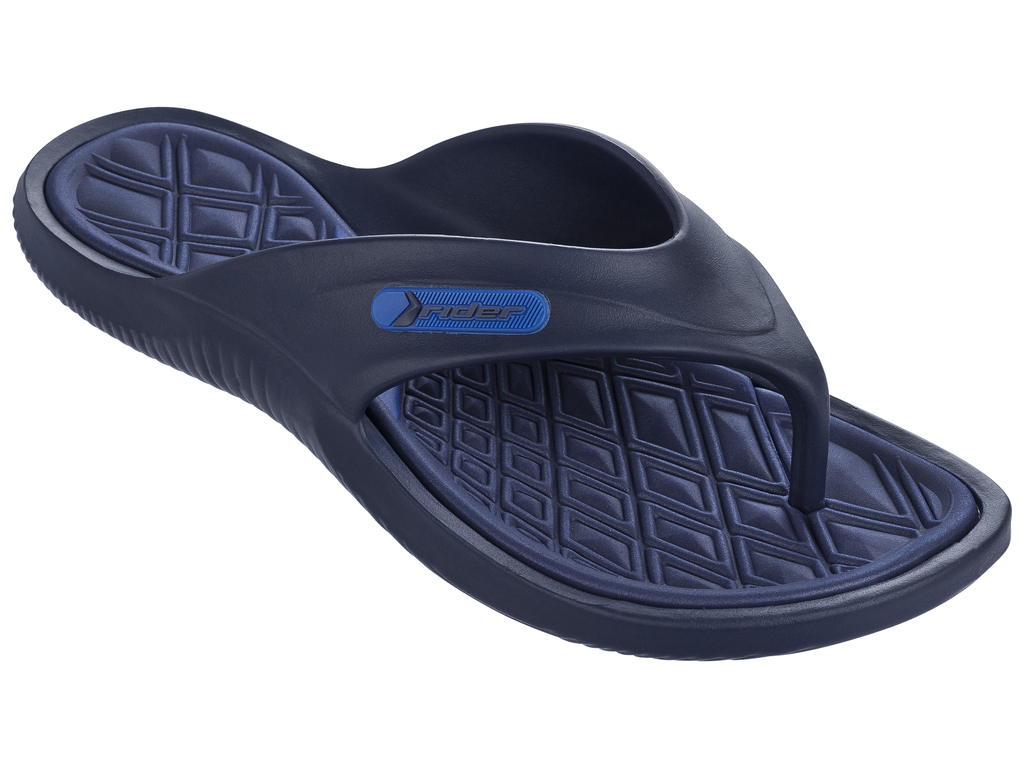 Сланцы мужские Rider Cape X AD, цвет: темно-синий. 81900-24078. Размер BRA 45 (46)81900-24078 Сланцы мужские Rider Cape X AD, цвет: темно-синий. 81900-24078. Размер BRA 45 (46)81900-24078Стильные мужские сланцы Cape X AD от Rider придутся вам по душе. Верх модели выполнен из поливинилхлорида. Ремешки с перемычкой гарантируют надежную фиксацию модели на ноге. Рельефная стелька из ЭВА материала комфортна при движении. Основание подошвы дополнено рифлением.