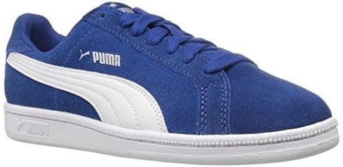 Кроссовки детские Puma Smash FUN SD Jr, цвет: синий. 36202706. Размер 5 (37)36202706 Кроссовки детские Puma Smash FUN SD Jr, цвет: синий. 36202706. Размер 5 (37)36202706Детские кроссовки Puma Smash FUN SD Jr - дань уважения и свежий взгляд на брендовые коллекции 70-х. Кроссовки выполнены из мягчайшей кожи и украшены фирменной символикой. Модель разработана специально для маленьких ножек. Новая интерпретация любимого всеми теннисного стиля позволила приспособить спортивную обувь для повседневного использования. Амортизирующая промежуточная подошва, низкое голенище, удобная съемная стелька - просто идеальная пара для подвижных игр и веселых пикников!