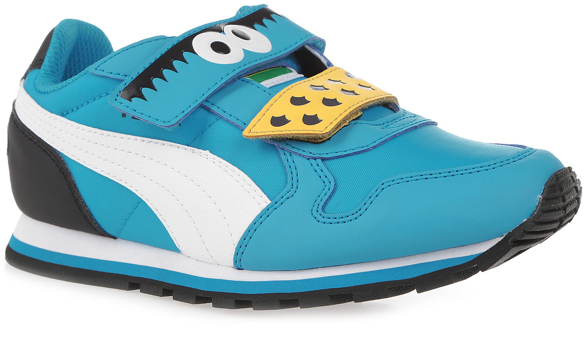 Кроссовки детские Puma Sesame Str ST Runner CM HOC V PS, цвет: голубой. 36267401. Размер 1,5 (33)36267401 Кроссовки детские Puma Sesame Str ST Runner CM HOC V PS, цвет: голубой. 36267401. Размер 1,5 (33)36267401Кроссовки Sesame Str ST Runner CM HOC V PS - лучший выбор для маленьких поклонников знаменитого телешоу Улица Сезам. Каждый из них сразу узнает смешного персонажа Коржика, глаза которого смотрят вверх с застежки на липучке. Этой паре легких и удобных кроссовок суждено стать самой любимой в гардеробе юных модников.