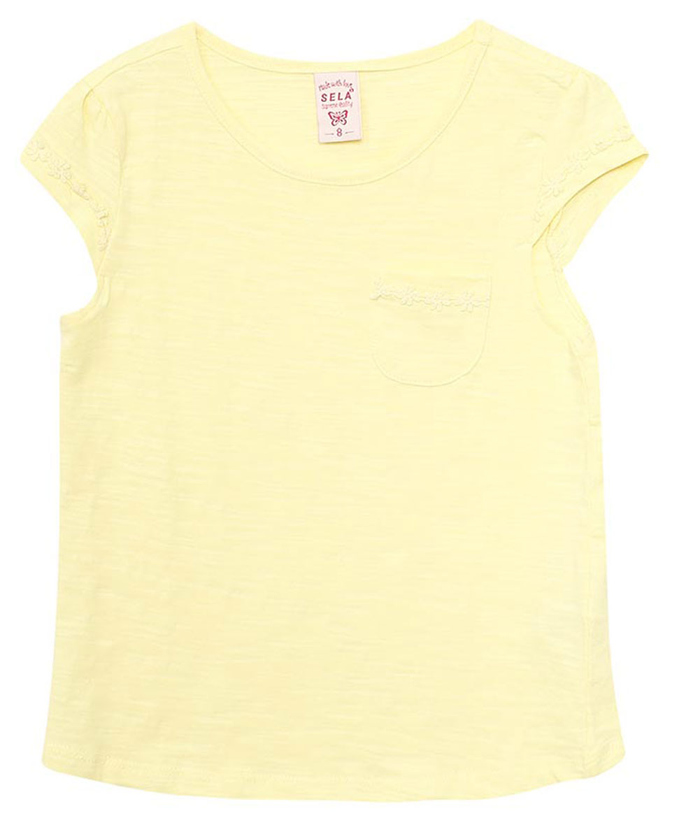 Футболка для девочки Sela, цвет: светло-желтый. Ts-611/957-7172. Размер 152, 12 летTs-611/957-7172 Футболка для девочки Sela, цвет: светло-желтый. Ts-611/957-7172. Размер 152, 12 летTs-611/957-7172Яркая футболка для девочки Sela станет отличным дополнением к гардеробу юной модницы. Модель прямого кроя изготовлена из натурального хлопка и оформлена ажурным плетением на рукавах. Изделие дополнено накладным кармашком в области груди. Воротник дополнен мягкой эластичной бейкой.