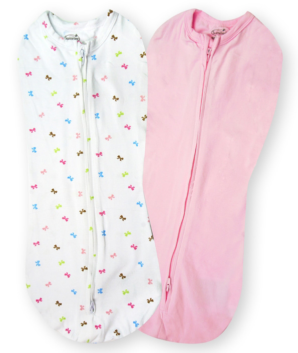 Конверт для новорожденного Summer Infant SwaddlePod на молнии, цвет: розовый, белый, 2 шт. 54055. Размер S, длина 50 см54055 Конверт для новорожденного Summer Infant SwaddlePod на молнии, цвет: розовый, белый, 2 шт. 54055. Размер S, длина 50 см54055Конверт идеально подходит для очень маленьких и даже для недоношенных детей. Дает малышу чувство уюта, как в утробе мамы. Мягко облегая, конверт не ограничивает движение ребенка, и в тоже время помогает снизить рефлекс внезапного вздрагивания, благодаря этому сон малыша более крепкий. Двойная молния позволяет сменить подгузник без полного развертывания малыша из конверта. Молния вшита по специальной технологии, не вредя ребенку при использовании конверта.
