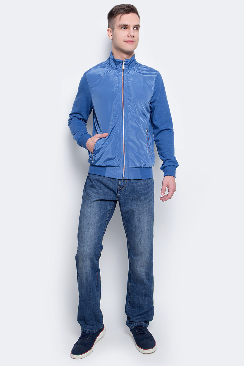 Толстовка мужская Sela, цвет: деним. Stc-213/833-7112. Размер L (50)Stc-213/833-7112 Толстовка мужская Sela, цвет: деним. Stc-213/833-7112. Размер L (50)Stc-213/833-7112Стильная мужская толстовка Sela, выполненная из качественного комбинированного материала, станет отличным дополнением гардероба. Модель прямого кроя с воротником-стойкой и длинными рукавами застегивается на молнию и дополнена двумя прорезными карманами на молниях. Манжеты рукавов и низ изделия дополнены широкой трикотажной резинкой. Толстовка подойдет для прогулок и дружеских встреч и будет отлично сочетаться с джинсами и спортивными брюками.