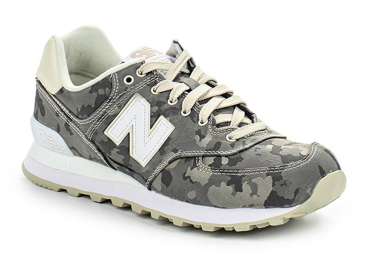 Кроссовки женские New Balance 574, цвет: камуфляж. WL574MWB/B. Размер 6,5 (37)WL574MWB/B Кроссовки женские New Balance 574, цвет: камуфляж. WL574MWB/B. Размер 6,5 (37)WL574MWB/BСтильные женские кроссовки от New Balance придутся вам по душе. Верх модели выполнен из нейлона и натуральной кожи. По бокам обувь оформлена декоративными элементами в виде фирменного логотипа бренда, на язычке - фирменной нашивкой. Классическая шнуровка надежно зафиксирует изделие на ноге. Подошва оснащена рифлением для лучшей сцепки с поверхностями. Удобные кроссовки займут достойное место среди коллекции вашей обуви.