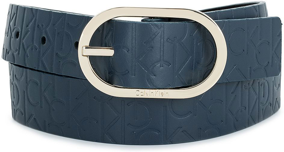 Ремень женский Calvin Klein Jeans, цвет: темно-синий. K60K602239_4480. Размер 90K60K602239_4480 Ремень женский Calvin Klein Jeans, цвет: темно-синий. K60K602239_4480. Размер 90K60K602239_4480Женский ремень Calvin Klein выполнен из 100% натуральной кожи. Овальная пряжка выполнена из металла, она позволит легко и быстро зафиксировать ремень и отрегулировать его длину.Уважаемые клиенты! Обращаем ваше внимание на тот факт, что размер ремня, доступный для заказа, является его длиной.