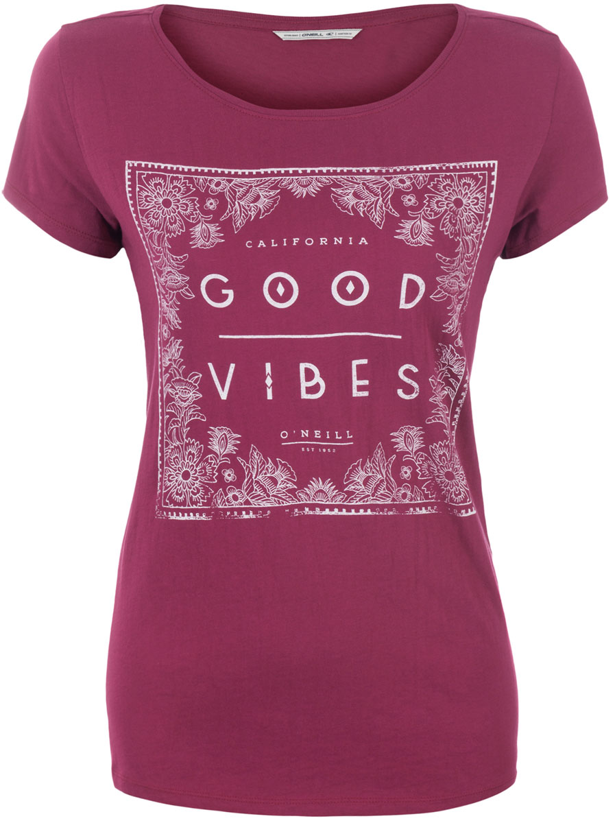 Футболка женская ONeill Lw Cali Vibes T-Shirt, цвет: бордовый. 7A8617-3001. Размер S (44/46)7A8617-3001 Футболка женская ONeill Lw Cali Vibes T-Shirt, цвет: бордовый. 7A8617-3001. Размер S (44/46)7A8617-3001Футболка женская ONeill выполнена из 100% хлопка. Модель имеет стандартный крой, короткий рукав и круглый вырез горловины. Футболка дополнена надписями.