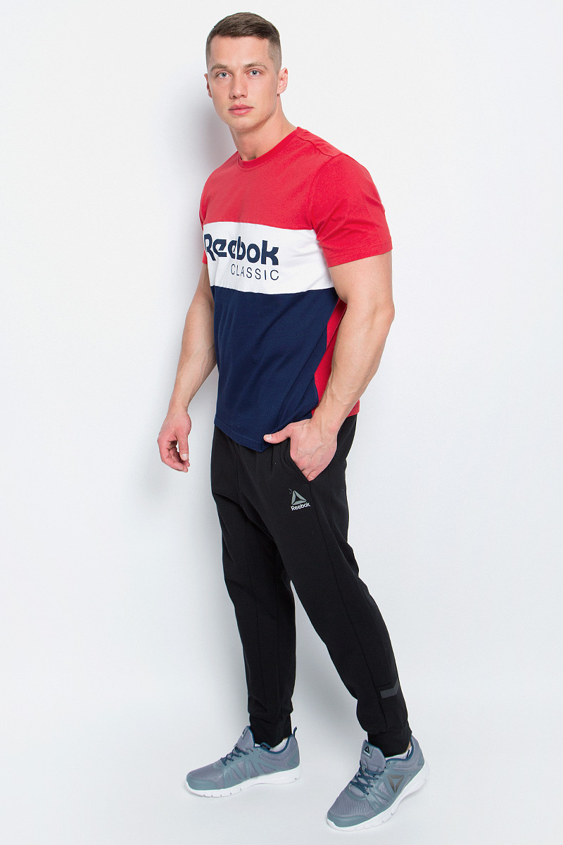 Футболка мужская Reebok F Archive Stripe Te, цвет: красный, синий, белый. BK3837. Размер XL (56/58)BK3837 Футболка мужская Reebok F Archive Stripe Te, цвет: красный, синий, белый. BK3837. Размер XL (56/58)BK3837Мужская футболка Reebok F Archive Stripe Te изготовлена из натурального хлопка. Модель с круглой горловиной и короткими рукавами. Футболка оформлена вставкой с названием бренда на груди.