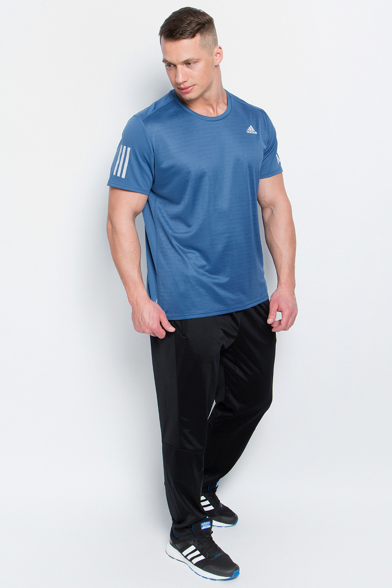 Футболка мужская adidas Rs Ss Tee M, цвет: серо-синий. BP7416. Размер M (48/50)BP7416 Футболка мужская adidas Rs Ss Tee M, цвет: серо-синий. BP7416. Размер M (48/50)BP7416Мужская футболка aadidas Rs Ss Tee M выполнена из полиэфира и полиэстера. Ткань с технологией climalite быстро и эффективно отводит влагу с поверхности кожи, поддерживая комфортный микроклимат. Такая футболка великолепно подойдет как для повседневной носки, так и для спортивных занятий. Модель с короткими рукавами и круглым вырезом горловины украшена контрастными полосками на рукавах и небольшим принтом с логотипом бренда на груди.