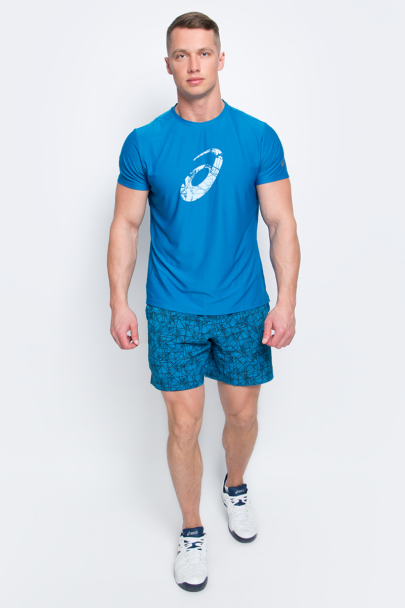 Шорты для фитнеса мужские Asics 7in Woven Short, цвет: синий, черный. 140935-1071. Размер XL (52/54)140935-1071 Шорты для фитнеса мужские Asics 7in Woven Short, цвет: синий, черный. 140935-1071. Размер XL (52/54)140935-1071Шорты от Asics выполнены из полиэстера с добавлением эластана и оформлены оригинальным принтом. Модель оснащена широкой эластичной резинкой на поясе. Объем талии регулируется при помощи кулиски со шнурком и эластичной резинкой. Шорты дополнены боковыми прорезными карманами и карманом на застежке-молнии. Технология Motion Dry позволяет выводить влагу, оставляя тело сухим и сохраняя его оптимальный температурный режим.
