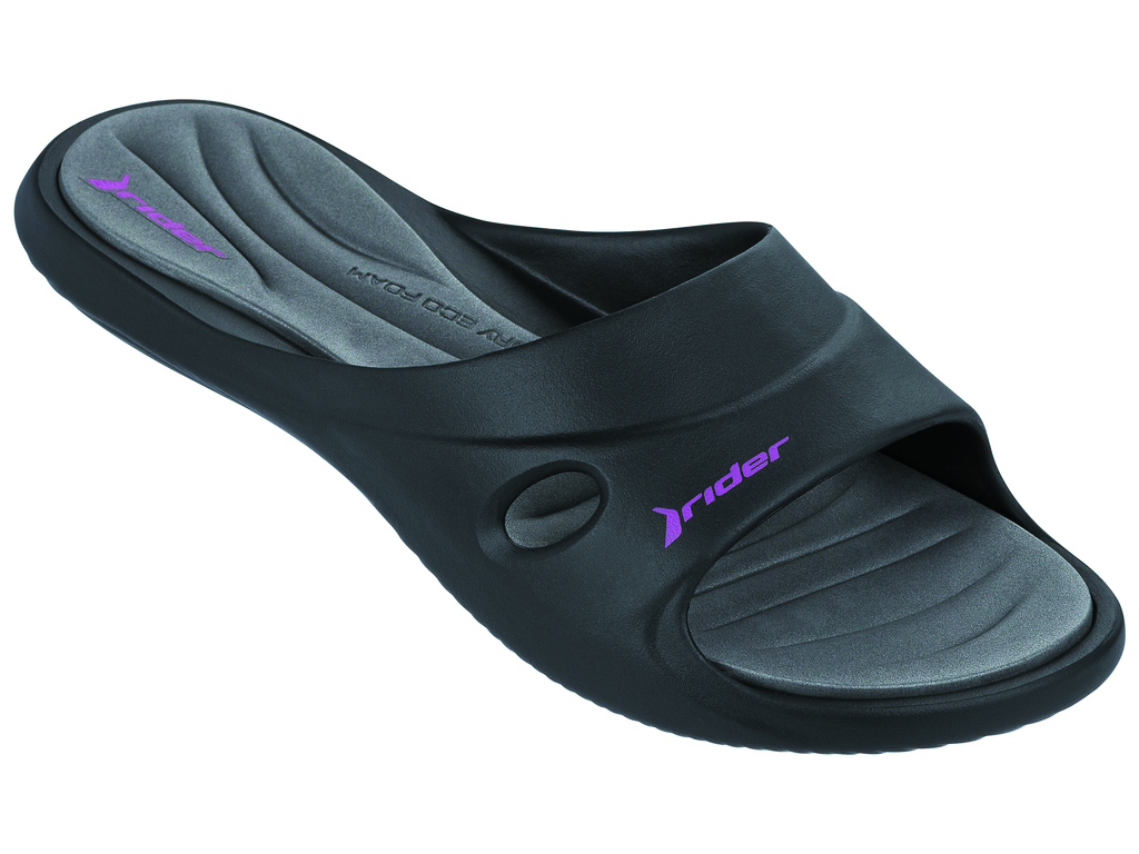 Шлепанцы женские Rider Slide Feet Vii Fem, цвет: черный, серый. 81907-23404. Размер 33/34 (34/35)81907-23404 Шлепанцы женские Rider Slide Feet Vii Fem, цвет: черный, серый. 81907-23404. Размер 33/34 (34/35)81907-23404Женские шлепанцы Slide Feet Vii Fem от Rider выполнены из ПВХ. Верх дополнен перфорацией. Стелька из материала ЭВА комфортна при движении. Основание подошвы дополнено рифлением.