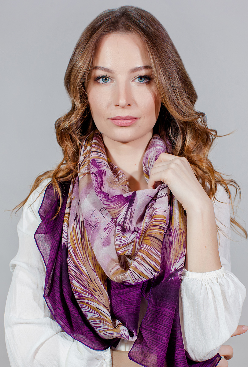 Палантин Laura Milano, цвет: фиолетовый. SJ-11740-18. Размер 90 см х 180 смSJ-11740-18 Палантин Laura Milano, цвет: фиолетовый. SJ-11740-18. Размер 90 см х 180 смSJ-11740-18Палантин Laura Milano выполнен из высококачественного материала и оформлен стильным принтом. Изделие приятно на ощупь и подойдет к любому стилю.
