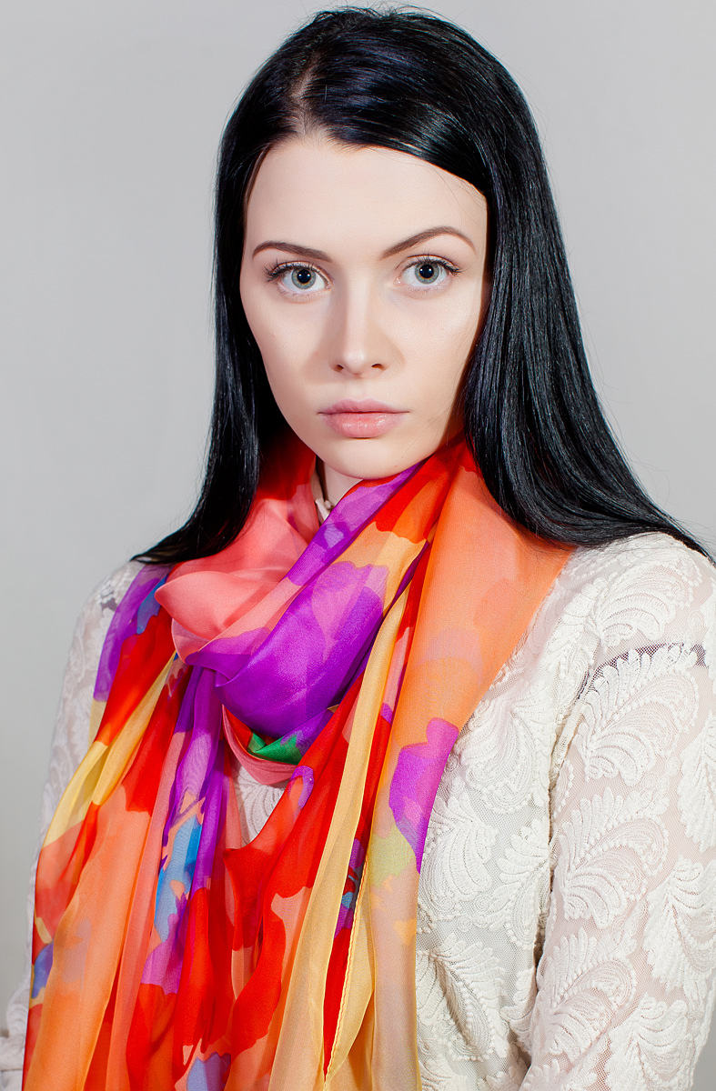 Палантин женский Sophie Ramage, цвет: оранжевый, красный, фиолетовый. QA-11727-12. Размер 120 см х 180 смQA-11727-12 Палантин женский Sophie Ramage, цвет: оранжевый, красный, фиолетовый. QA-11727-12. Размер 120 см х 180 смQA-11727-12Яркий палантин Sophie Ramage изготовлен из шелка и полиэстера. Модель оформлена оригинальным принтом. Изделия Sophie Ramage приятные на ощупь и подойдут к любому стилю.