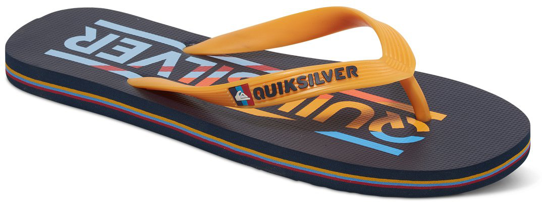 Сланцы мужские Quiksilver Molokai Wordmar, цвет: темно-синий, оранжевый. AQYL100232-XBBN. Размер 6 (39)AQYL100232-XBBN Сланцы мужские Quiksilver Molokai Wordmar, цвет: темно-синий, оранжевый. AQYL100232-XBBN. Размер 6 (39)AQYL100232-XBBNМодные мужские сланцы Molokai Wordmar от Quiksilver покорят вас своим удобством. Верх модели выполнен из мягкого пластика. Эргономичная перемычка между пальцами позволит надежно закрепить модель на стопе. Мягкая фактурная стелька позволяет не скользить ноге при движении.Упругая губчатая каучуковая подошва с логотипом Quiksilver обеспечивает уверенное сцепление с любой поверхностью. Текстовый и графический логотип Quiksilver на стрепе придает сланцам особый вид.Стильные сланцы прекрасно подойдут для похода в бассейн или на пляж.