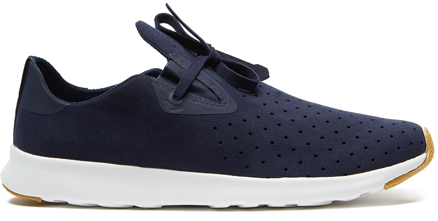 Кроссовки мужские Native Apollo Moc, цвет: темно-синий. 21104000-4210. Размер 12 (45)21104000-4210 Кроссовки мужские Native Apollo Moc, цвет: темно-синий. 21104000-4210. Размер 12 (45)21104000-4210Модные кроссовки Apollo Moc от Native привлекут ваше внимание своим дизайном. Модель выполнена из легкого текстиля с перфорацией. Шнуровка и эластичные вставки на подъеме гарантируют оптимальную посадку обуви на ноге. Внутренняя текстильная поверхность и стелька предотвращают натирание и дарят ногам комфорт. Подошва из легкого ЭВА-материала дополнена резиновыми вставками на пятке и носке. Рифление на подошве обеспечивает отличное сцепление с любой поверхностью. В таких кроссовках вам всегда будет комфортно и уютно!