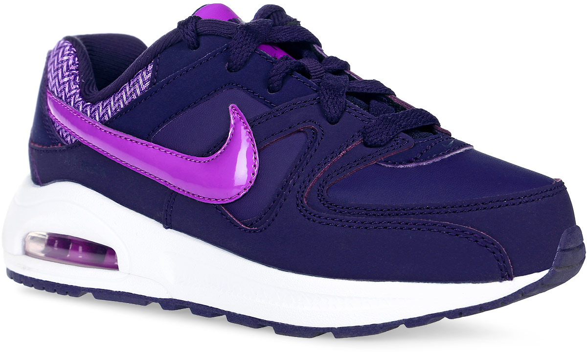 Кроссовки для девочки Nike Air Max Command Flex Leather, цвет: темно-фиолетовый. 844355-551. Размер 6 (38)844355-551 Кроссовки для девочки Nike Air Max Command Flex Leather, цвет: темно-фиолетовый. 844355-551. Размер 6 (38)844355-551Кроссовки для девочки Air Max Command Flex Leather от Nike, выполненные из натуральной и искусственной кожи, дополнены вставками из текстиля. Внутренняя поверхность и стелька из текстиля комфортны при движении. Шнуровка надежно зафиксирует модель на ноге. Особая полиуретановая промежуточная подошва оснащена системой Air-Sole в пятке для максимальной защиты от ударных нагрузок и амортизации. Износостойкая резиновая подошва с вафельным дизайном протектора способствует сцеплению с поверхностью.
