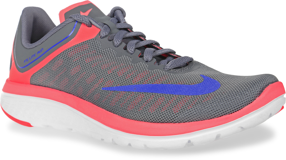 Кроссовки для бега женские Nike Fs Lite Run 4, цвет: серый, коралловый. 852448-005. Размер 8 (39)852448-005 Кроссовки для бега женские Nike Fs Lite Run 4, цвет: серый, коралловый. 852448-005. Размер 8 (39)852448-005Женские кроссовки для бега Fs Lite Run 4 от Nike выполнены из сетчатого текстиля с полимерными бесшовными накладками. Подкладка и стелька из текстиля комфортны при движении. Шнуровка надежно зафиксирует модель на ноге. Конструкция Breathe Tech обеспечивает поддержку средней части стопы. Анатомическое расположение резиновых вставок обеспечивает амортизацию в передней части стопы, гибкие желобки делают движения более плавными и четкими.