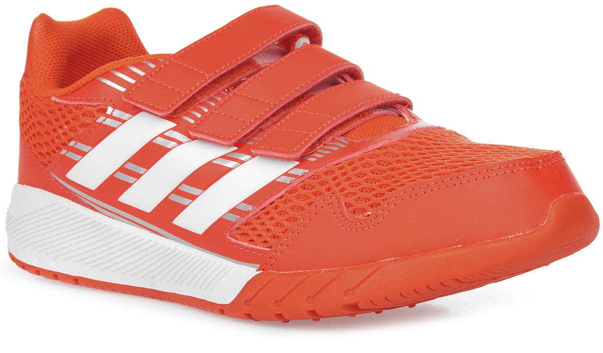 Кроссовки для мальчика adidas AltaRun CF K, цвет: красный, белый. BA7426. Размер 5,5 (37,5)BA7426 Кроссовки для мальчика adidas AltaRun CF K, цвет: красный, белый. BA7426. Размер 5,5 (37,5)BA7426Комфортные беговые кроссовки, которые помогут юному чемпиону достигнуть впечатляющих результатов. Дышащий верх из сетки обеспечивает необходимый уровень вентиляции и свежести. Удобные ремешки на липучках для быстрого надевания и снимания. Удобная и функциональная стелька с антимикробным покрытием EcoOrthoLite®.Мягкая резиновая подошва.