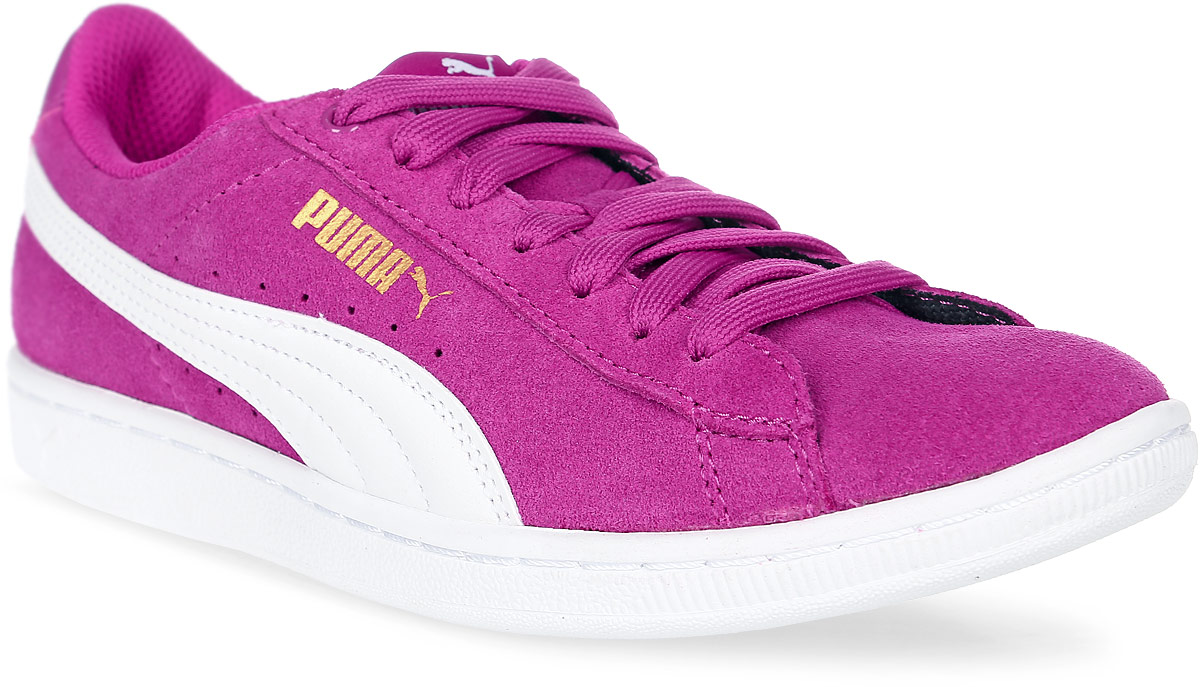 Кеды женские Puma Vikky, цвет: фуксия. 36262417. Размер 4 (36)36262417 Кеды женские Puma Vikky, цвет: фуксия. 36262417. Размер 4 (36)36262417Вся линейка Vikky от Puma - это сочетание спортивности и женственности, и эта модель не исключение. Выросшая из баскетбольной обуви модель представлена с классическим верхом из замши. Обувь фиксируется на ноге при помощи классической шнуровки. О вашем комфорте и свежести позаботится стелька из материала SoftFoam, который не только устраняет неприятные запахи, но и обладает памятью, фиксирующей все анатомические особенности стопы. В обуви серии Vikky от Puma можно зажигать где угодно!
