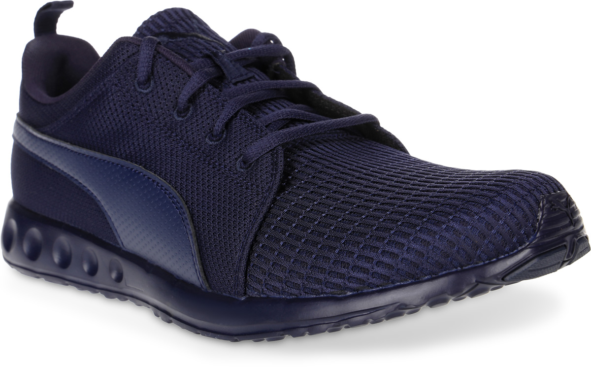 Кроссовки мужские Puma Carson Dash, цвет: темно-синий. 18981201. Размер 10,5 (44)18981201 Кроссовки мужские Puma Carson Dash, цвет: темно-синий. 18981201. Размер 10,5 (44)18981201В новой модели кроссовок Carson Dash стиль не уступает функциональности. Легкая промежуточная подошва из ЭВА обеспечивает этой обуви хорошую амортизацию и плавность хода. Сетчатый верх достаточно легкий и дышащий и придает модели современный динамичный вид. Эта пара отлично подойдет вам, если вы хотите всегда выглядеть стильно.