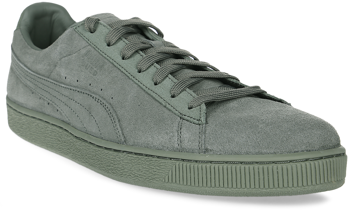 Кеды мужские Puma Suede Classic Tonal, цвет: серо-зеленый. 36259501. Размер 9 (42)36259501 Кеды мужские Puma Suede Classic Tonal, цвет: серо-зеленый. 36259501. Размер 9 (42)36259501Без сомнения самая известная и популярная модель от Puma произвела в своё время настоящую революцию в мире спортивной обуви, прославив этот немецкий бренд и став неотъемлемым аксессуаром молодежи, исповедующей активный стиль жизни, в любой стране мира. Так продолжается с далеких 80-х и до наших дней. Культовая модель Suede представлена в этом сезоне в изысканном монохромном варианте, причем каждое из цветовых решений оживит ваш летний гардероб. Рельефная поверхность подошвы гарантируют отличное сцепление на мокрых поверхностях. Традиционная шнуровка вместе с мягким язычком обеспечивает надежную фиксацию ноги. В таких кедах вашим ногам будет комфортно и уютно.