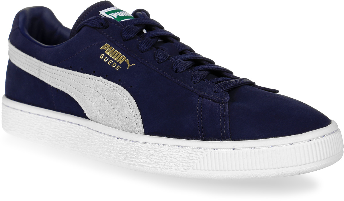 Кеды мужские Puma Suede Classic +, цвет: синий. 36851. Размер 9,5 (43)36851 Кеды мужские Puma Suede Classic +, цвет: синий. 36851. Размер 9,5 (43)36851Без сомнения самая известная и популярная модель от Puma произвела в своё время настоящую революцию в мире спортивной обуви, прославив этот немецкий бренд и став неотъемлемым аксессуаром молодежи, исповедующей активный стиль жизни, в любой стране мира. Так продолжается с далеких 80-х и до наших дней. Культовая модель Suede Classic + представлена сегодня в традиционном варианте с верхом из мягкой замши сдержанных цветов и нарядным сплошным белым рантом с прошивкой. На заднике, на язычке и сбоку изделие оформлено фирменным логотипом. Благодаря отличной поддержке стопы и щиколотки вы сможете насладиться свободой движений. Стелька из ЭВА с текстильной поверхностью комфортна при ходьбе. Уникальная подошва обеспечивает легкую амортизацию.