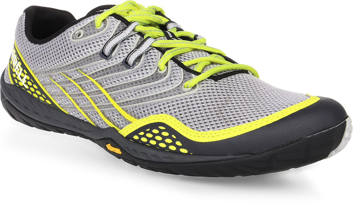 Кроссовки для бега мужские Merrell Trail Glove 3, цвет: серый, желтый. 37747. Размер 8H (41)37747 Кроссовки для бега мужские Merrell Trail Glove 3, цвет: серый, желтый. 37747. Размер 8H (41)37747Мужские кроссовки от Merrell предназначены для бега по пересеченной местности. Конструкция модели обеспечивает высокую степень защиты стопы от повреждений. Антибактериальная пропитка подкладки и стельки M Select Fresh препятствует появлению специфического запаха. Вставки TrailProtect во фронтальной части промежуточной подошвы смягчают удары. Промежуточная подошва, выполненная из ультралегкого, прочного и упругого EVA, гарантирует усиленную амортизацию, а мягкие вставки в пяточной и фронтальной части поглощают и смягчают ударную нагрузку. Технология подошвы M Select Grip гарантирует долговечность, специальный рисунок протектора обеспечивает отличное сцепление на разных видах поверхности. Самоочищающийся протектор сконструирован таким образом, чтобы в его элементах не застревали мелкие камни, не удерживалась земля.
