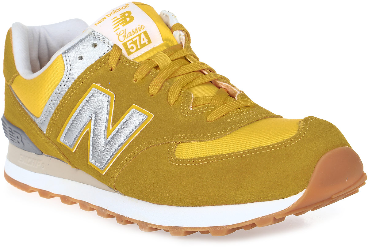 Кроссовки мужские New Balance 574, цвет: желтый. ML574HRK/D. Размер 8,5 (42)ML574HRK/D Кроссовки мужские New Balance 574, цвет: желтый. ML574HRK/D. Размер 8,5 (42)ML574HRK/DСтильные мужские кроссовки от New Balance придутся вам по душе. Верх модели выполнен из высококачественныхматериалов. По бокам обувь оформлена,декоративными элементами в виде фирменного логотипа бренда, на язычке - фирменной нашивкой, задник логотипом бренда. Классическая шнуровка надежно зафиксирует изделие на ноге. Мягкая верхняя часть и стелька, изготовленные из текстиля, гарантируют уют и предотвращают натирание. Подошва оснащена рифлением для лучшей сцепки с поверхностями. Удобные кроссовки займут достойное место среди коллекции вашей обуви.
