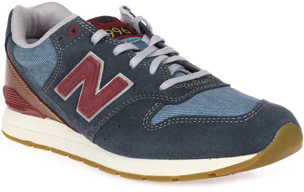 Кроссовки мужские New Balance 996, цвет: синий, коричневый. MRL996NF/D. Размер 11 (45)MRL996NF/D Кроссовки мужские New Balance 996, цвет: синий, коричневый. MRL996NF/D. Размер 11 (45)MRL996NF/DСтильные мужские кроссовки от New Balance придутся вам по душе. Верх модели выполнен из высококачественныхматериалов и дополнена контрастной прострочкой. По бокам обувь оформлена, декоративными элементами в виде фирменного логотипа бренда, на язычке - фирменной нашивкой, задник логотипом бренда. Классическая шнуровка надежно зафиксирует изделие на ноге. Мягкая верхняя часть и стелька, изготовленные из текстиля, гарантируют уют и предотвращают натирание. Подошва оснащена рифлением для лучшей сцепки с поверхностями. Удобные кроссовки займут достойное место среди коллекции вашей обуви.