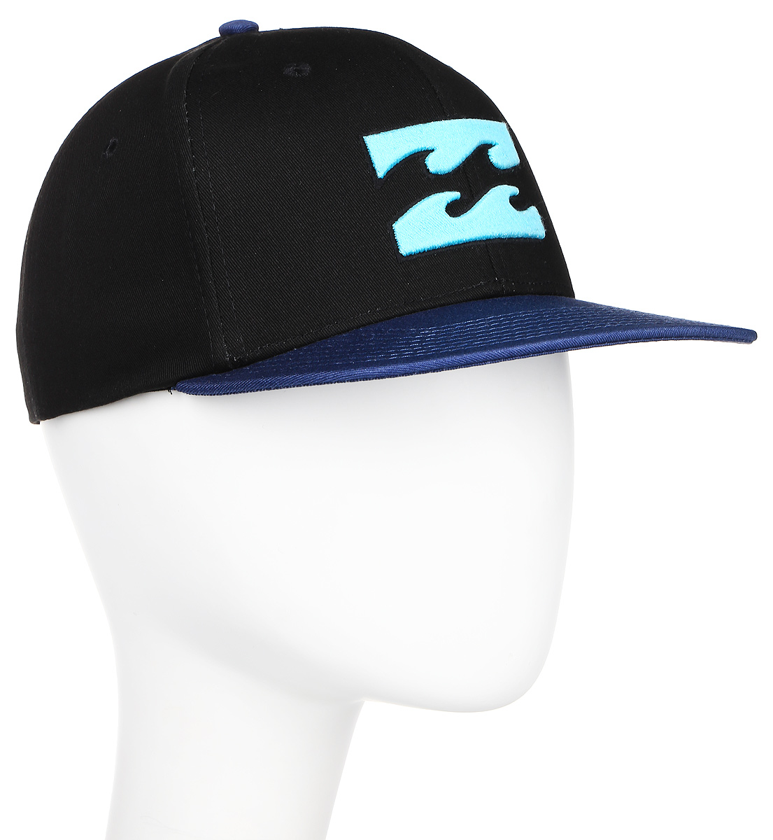 Бейсболка Billabong All Day Snapback, цвет: черный, синий. 3607869369827. Размер универсальный3607869369827 Бейсболка Billabong All Day Snapback, цвет: черный, синий. 3607869369827. Размер универсальный3607869369827Классическая кепка с фирменным логотипом для юных любителей этого стильного аксессуара. Четкие линии, прямой козырек, вышивка с логотипом. Все гениальное просто!