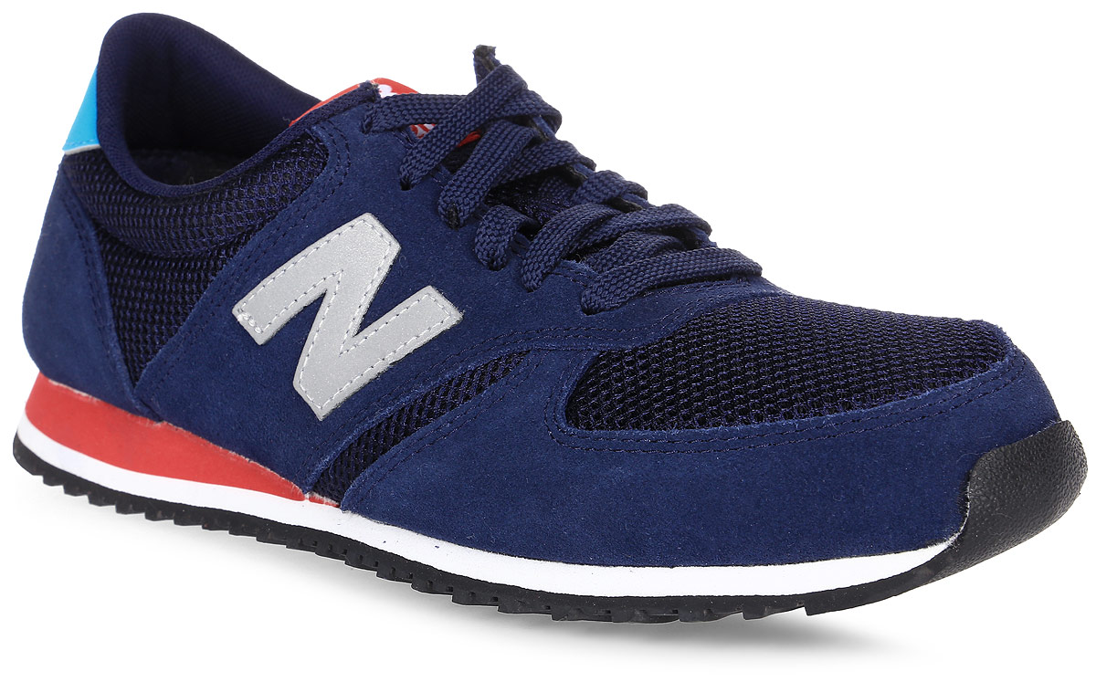 Кроссовки мужские New Balance 420, цвет: синий. U420NST/D. Размер 10 (44)U420NST/D Кроссовки мужские New Balance 420, цвет: синий. U420NST/D. Размер 10 (44)U420NST/DСтильные мужские кроссовки от New Balance придутся вам по душе. Верх модели выполнен из высококачественныхматериалов. По бокам обувь оформлена декоративными элементами в виде фирменного логотипа бренда, на язычке - фирменной нашивкой, задник логотипом бренда. Классическая шнуровка надежно зафиксирует изделие на ноге. Подкладка и стелька, изготовленные из текстиля, гарантируют уют и предотвращают натирание. Подошва оснащена рифлением для лучшей сцепки с поверхностями. Удобные кроссовки займут достойное место среди коллекции вашей обуви.