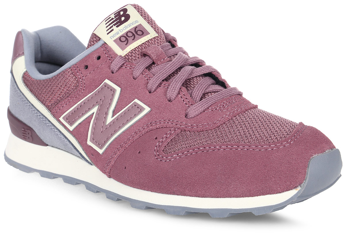Кроссовки женские New Balance 996, цвет: бордовый, серый. WR996WSC/D. Размер 5,5 (36)WR996WSC/D Кроссовки женские New Balance 996, цвет: бордовый, серый. WR996WSC/D. Размер 5,5 (36)WR996WSC/DСтильные женские кроссовки от New Balance придутся вам по душе. Верх модели выполнен из нейлона и натуральной замши. По бокам обувь оформлена декоративными элементами в виде фирменного логотипа бренда, на язычке - фирменной нашивкой. Классическая шнуровка надежно зафиксирует изделие на ноге. Подкладка и стелька, изготовленные из текстиля, гарантируют уют и предотвращают натирание. Подошва оснащена рифлением для лучшей сцепки с поверхностями. Удобные кроссовки займут достойное место среди коллекции вашей обуви.