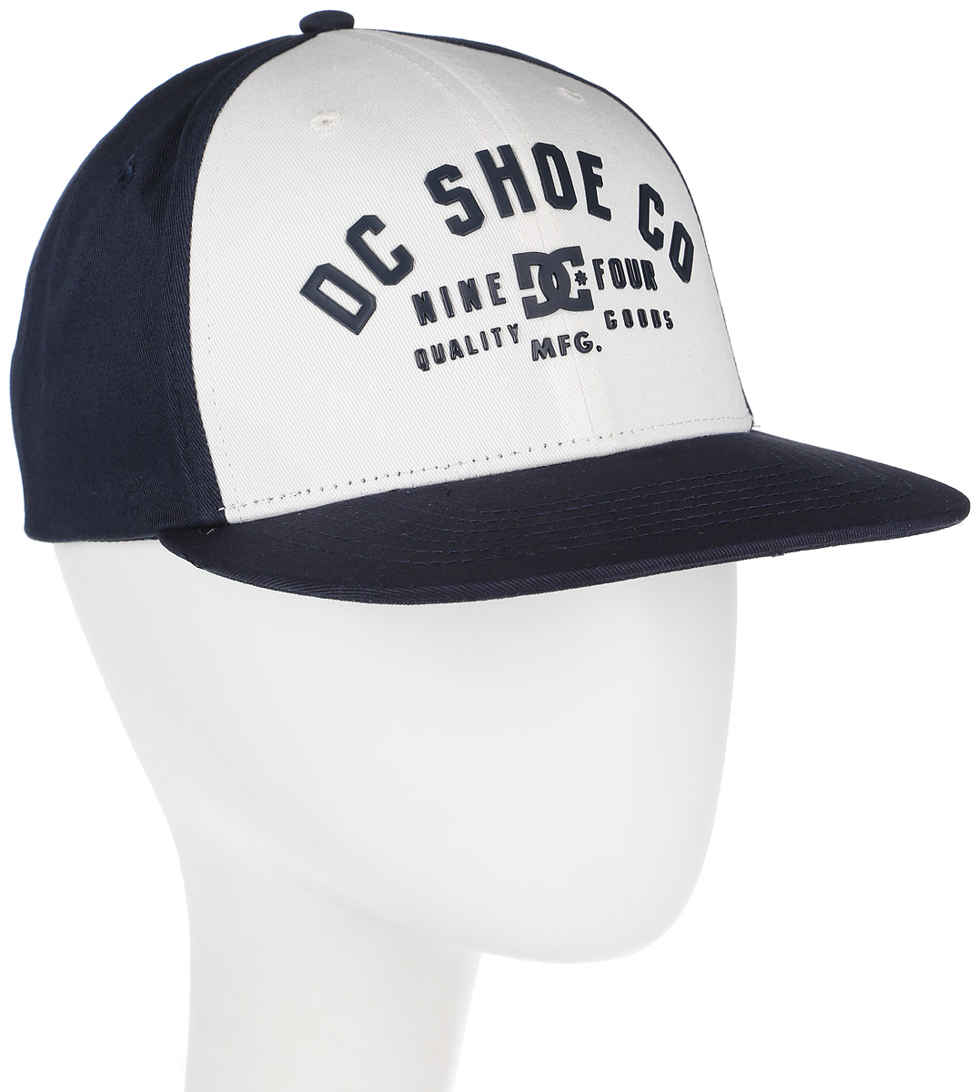 Бейсболка мужская DC Shoes Garver, цвет: белый, черный. ADYHA03426-WBB0. Размер универсальныйADYHA03426-WBB0 Бейсболка мужская DC Shoes Garver, цвет: белый, черный. ADYHA03426-WBB0. Размер универсальныйADYHA03426-WBB0Бейсболка мужская Garver изготовлена из 100% износостойкого хлопка. Модель имеет жесткий 6-панельный дизайн. Обхват регулируется с помощью пластикового ремешка сзади, поэтому бейсболка сидит плотно и уютно. Модель спереди дополнена графическим принтом.
