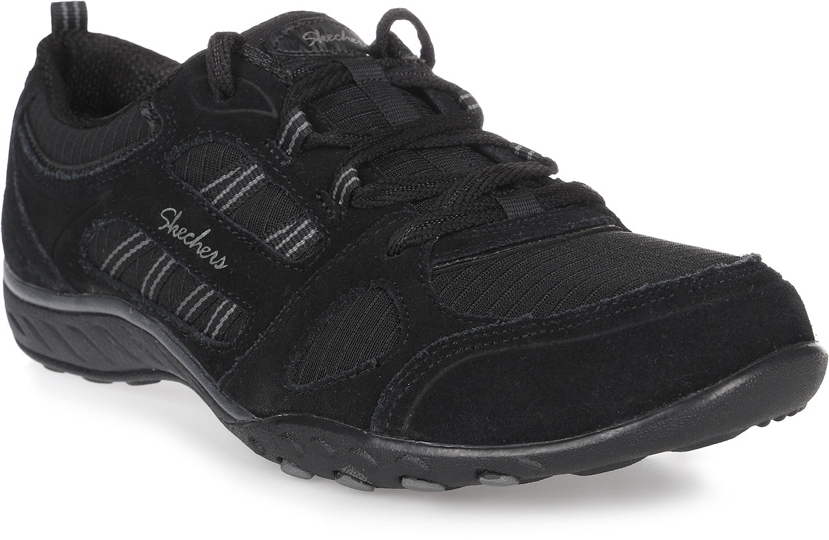 Кроссовки женские Skechers Breathe-Easy, цвет: черный. 22544-BLK. Размер 9,5 (41)22544-BLK Кроссовки женские Skechers Breathe-Easy, цвет: черный. 22544-BLK. Размер 9,5 (41)22544-BLKСтильные легкие женские кроссовки Skechers подходят как для занятий спортом, так и для повседневных прогулок. Верх модели выполнен из дышащего текстиля и натуральной кожи. Классическая шнуровка надежно зафиксирует модель на стопе. Внутренняя отделка исполнена из мягкого текстиля. Гибкая анатомическая подошва имеет рельефный протектор, который обеспечивает надежное сцепление с поверхностью.В таких кроссовках вашим ногам будет комфортно и уютно. Они подчеркнут ваш стиль и индивидуальность!