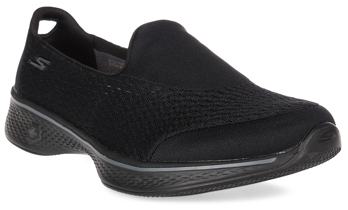 Кроссовки женские Skechers Go Walk 4 - Pursuit, цвет: черный. 14148-BBK. Размер 8,5 (38,5)14148-BBK Кроссовки женские Skechers Go Walk 4 - Pursuit, цвет: черный. 14148-BBK. Размер 8,5 (38,5)14148-BBKЖенские кроссовки от Skechers предназначены для ходьбы и занятий спортом. Новая инновационная подошва Resalyte Flex, которая используется в этой обуви, обеспечивает максимальную гибкость при ходьбе. В этой модели также применяется стелька GOGA Mat, они обладает хорошим амортизационным качеством и обработана биоцидом для борьбы с микробами, вызывающими специфический запах. В подметке обуви установлены специальные выступы Mini GO impulse sensors, которые гарантируют превосходное сцепление с поверхностью. Бесшовный верх обуви выполнен из очень легкого, тянущегося и хорошо вентилируемого текстиля Supersocks, благодаря которому обувь идеально сидит на ноге.