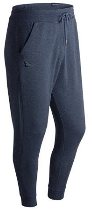 Брюки спортивные мужские New Balance, цвет: синий. MP63560/DPE. Размер XXL (52/54)MP63560/DPE Брюки спортивные мужские New Balance, цвет: синий. MP63560/DPE. Размер XXL (52/54)MP63560/DPEУдобные мужские спортивные брюки New Balance великолепно подойдут для отдыха, повседневной носки, а также для занятий спортом. Модель зауженного к низу кроя и средней посадки изготовлена из хлопка с добавлением полиэстера, благодаря чему великолепно пропускает воздух, обладает высокой гигроскопичностью и превосходно сидит, обеспечивая вам комфорт даже во время интенсивных тренировок. Брюки имеют широкую эластичную резинку на поясе, объем талии регулируется при помощи шнурка. Брючины дополнены трикотажными манжетами. Изделие дополнено двумя карманами спереди.Эти модные и в тоже время удобные брюки - настоящее воплощение комфорта. В них вы всегда будете чувствовать себя уверенно и уютно, и непременно достигнете новых спортивных высот.