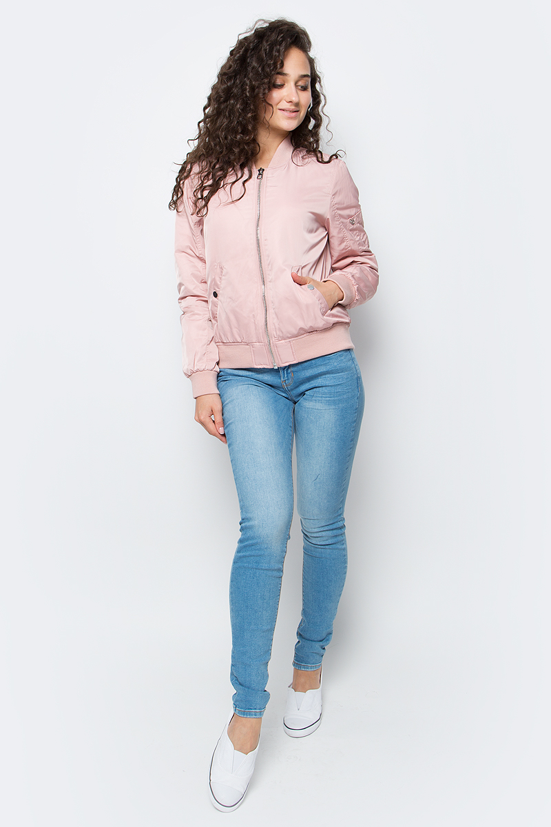Куртка женская Tom Tailor Denim, цвет: розовый. 3533270.00.71_4750. Размер L (48)3533270.00.71_4750 Куртка женская Tom Tailor Denim, цвет: розовый. 3533270.00.71_4750. Размер L (48)3533270.00.71_4750Женская легкая куртка Tom Tailor изготовлена из качественного полиэстера. Модель с длинными рукавами и воротником-стойкой застегивается спереди на молнию и дополнена двумя карманами. Манжеты рукавов, низ куртки и воротник отделаны эластичными резинками.