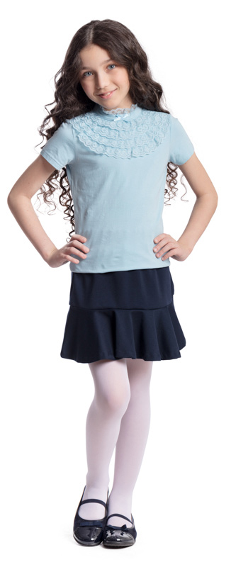 Блузка для девочки Scool, цвет: голубой. 374500. Размер 146, 11 лет374500 Блузка для девочки Scool, цвет: голубой. 374500. Размер 146, 11 лет374500Блузка для девочки Scool выполнена из эластичного хлопка. Блузка с воротником-стойкой и короткими рукавами застегивается сзади на пуговицу. Модель декорирована кружевными вставками и атласным бантиком.
