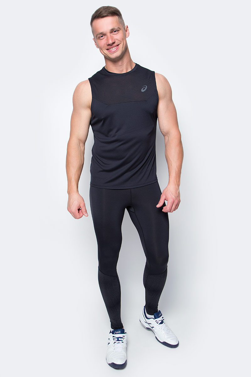 Майка для фитнеса мужская Asics Ventilation Vest, цвет: черный. 141817-0904. Размер XL (52/54)141817-0904 Майка для фитнеса мужская Asics Ventilation Vest, цвет: черный. 141817-0904. Размер XL (52/54)141817-0904Стильная майка для фитнеса Asics Ventilation Vest с вентиляцией избавит вас от духоты, пота и дискомфорта, с которыми часто ассоциируется посещение спортзала. Она сшита с использованием технологии ASICS MotionDry, благодаря которой ткань эффективно впитывает пот, позволяя вам оставаться сухим. Модель выполнена из качественного полиэстера.Майка без рукавов и с круглым вырезом горловины оформлена сетчатыми вставками спереди и сзади, которые обеспечат вам дополнительную вентиляцию, сделают ваши тренировки более комфортными и позволят сфокусироваться на результате.