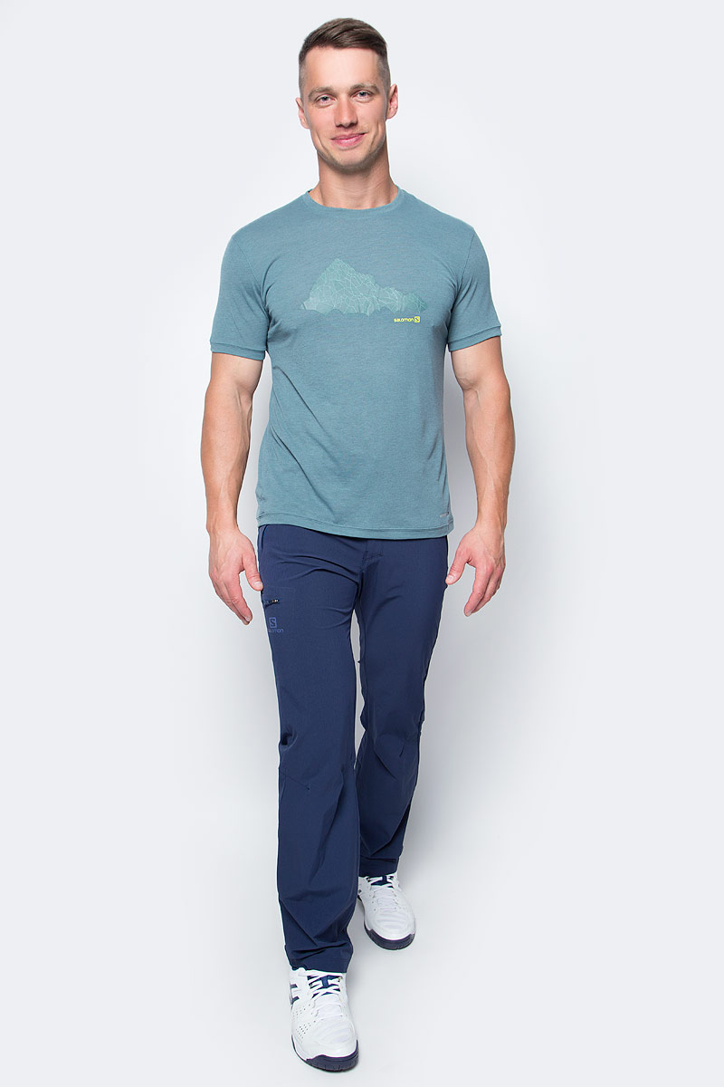 Футболка мужская Salomon Explore Graphic Ss Tee, цвет: серо-зеленый. L39307900. Размер XL (56/58)L39307900 Футболка мужская Salomon Explore Graphic Ss Tee, цвет: серо-зеленый. L39307900. Размер XL (56/58)L39307900Мягкий быстросохнущий полиэстер, из которого изготовлена футболка Salomon, практически не ощущается на теле. Благодаря культовому графическому принту с изображением гор и меланжевой ткани этот предмет гардероба подходит для любого события.