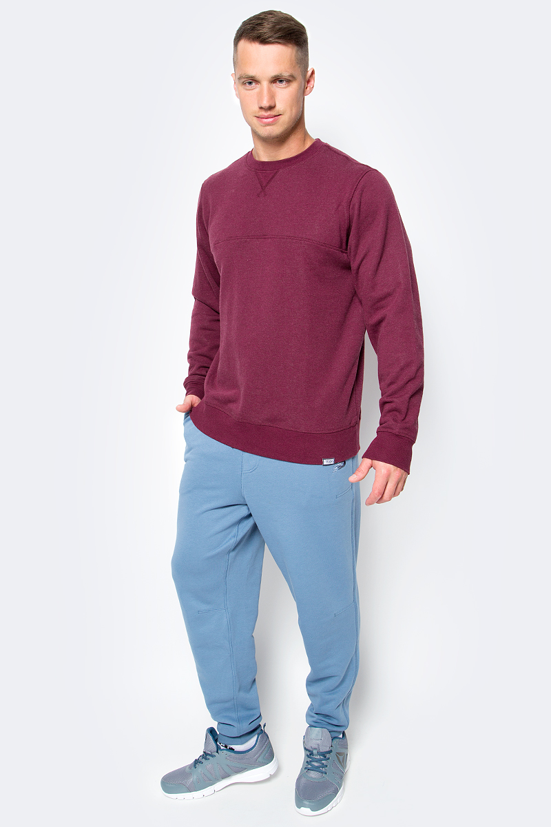 Толстовка мужская New Balance Classic Crew Neck, цвет: бордовый. MT63552/ADR. Размер XL (50/52)MT63552/ADR Толстовка мужская New Balance Classic Crew Neck, цвет: бордовый. MT63552/ADR. Размер XL (50/52)MT63552/ADRСтильная и уютная мужская толстовка New Balance, изготовленная из хлопка и полиэстера, мягкая и приятная на ощупь, обладает хорошей гигроскопичностью и позволяет коже дышать. Модель с длинными рукавами не сковывает движений и обеспечивает наибольший комфорт. Манжеты рукавов и низ толстовки оснащены эластичными резинками.Эта толстовка - настоящее воплощение комфорта, она послужит отличным дополнением к вашему гардеробу. В ней вы будете чувствовать себя уютно и уверенно.