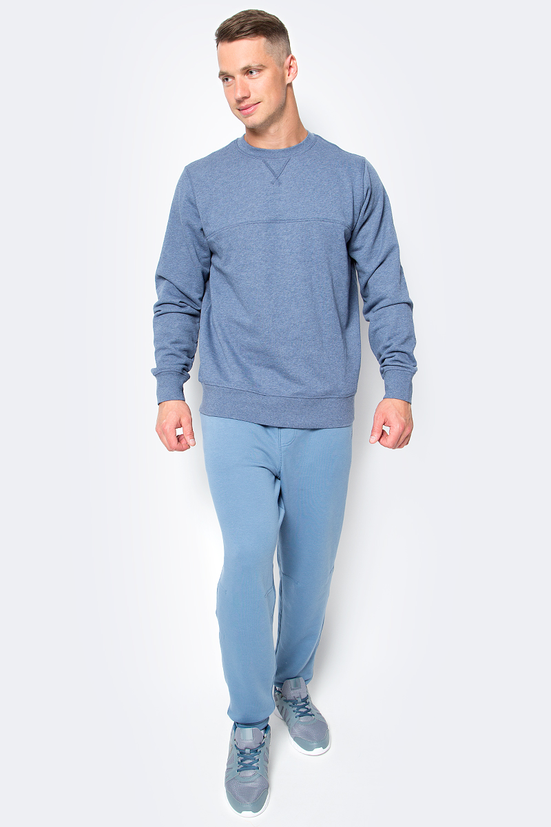 Толстовка мужская New Balance Classic Crew Neck, цвет: синий. MT63552/DPE. Размер XL (50/52)MT63552/DPE Толстовка мужская New Balance Classic Crew Neck, цвет: синий. MT63552/DPE. Размер XL (50/52)MT63552/DPEСтильная и уютная мужская толстовка New Balance, изготовленная из хлопка и полиэстера, мягкая и приятная на ощупь, обладает хорошей гигроскопичностью и позволяет коже дышать. Модель с длинными рукавами не сковывает движений и обеспечивает наибольший комфорт. Манжеты рукавов и низ толстовки оснащены эластичными резинками.Эта толстовка - настоящее воплощение комфорта, она послужит отличным дополнением к вашему гардеробу. В ней вы будете чувствовать себя уютно и уверенно.