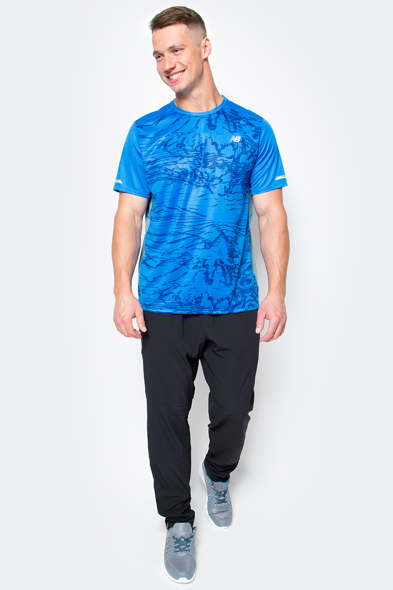 Брюки для бега мужские New Balance Intensity Pant, цвет: черный. MP71046/BK. Размер S (44/46)MP71046/BK Брюки для бега мужские New Balance Intensity Pant, цвет: черный. MP71046/BK. Размер S (44/46)MP71046/BKМужские брюки для бега Intensity Pant от New Balance прекрасно подойдут для ежедневного занятия спорта. Легкий материал поможет сохранить высокую скорость, а эластичный пояс на резинке обеспечит комфорт. Молнии на лодыжках для быстрого переодевания. Эти стильные брюки идеально подойдут для бега и других спортивных упражнений. В них вы будете чувствовать себя уверенно и комфортно.