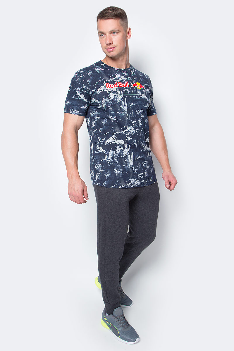 Футболка мужская Puma Rbr Allover Tee, цвет: темно-синий, серый. 57275202. Размер XXL (52/54)57275202 Футболка мужская Puma Rbr Allover Tee, цвет: темно-синий, серый. 57275202. Размер XXL (52/54)57275202Стильная мужская футболка Puma Rbr Allover Tee незаменима для настоящих любителей автоспорта. Модель с короткими рукавами икруглым вырезом горловины выполнена из высококачественного материала.