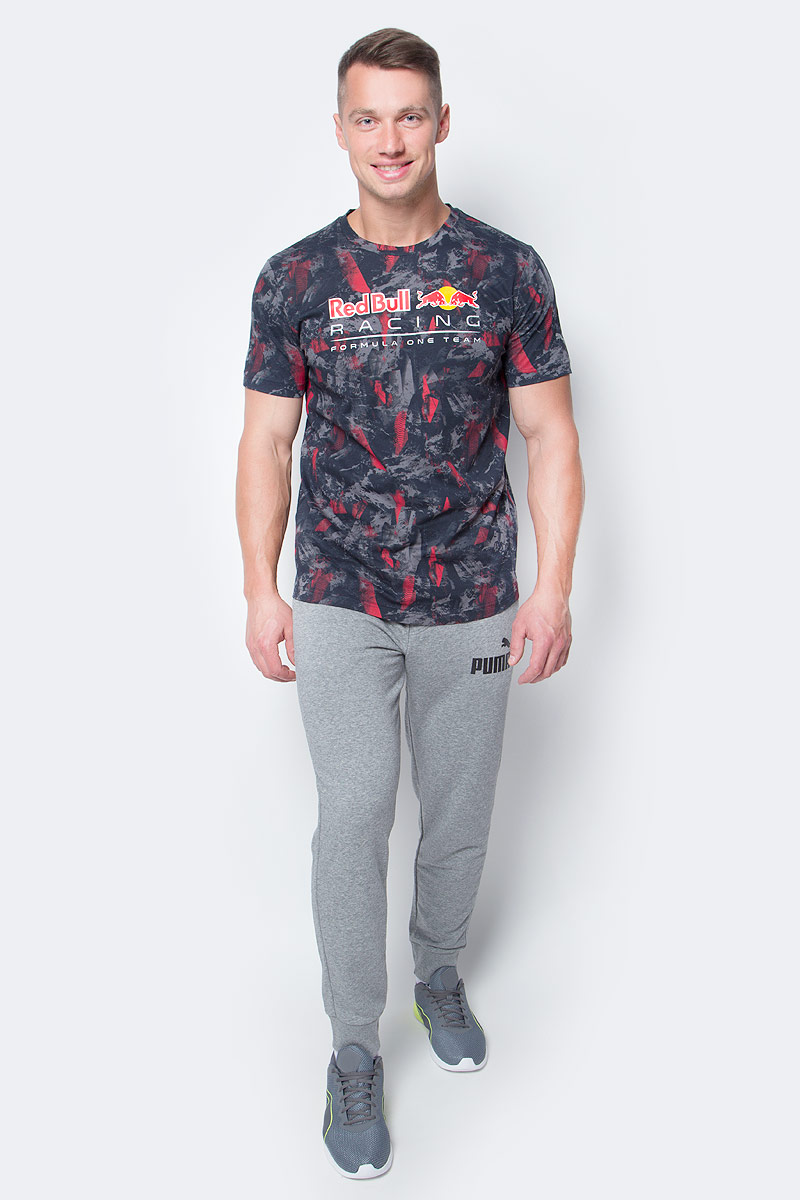 Брюки спортивные мужские Puma ESS No.1 Sweat PantsTR cl, цвет: серый. 838265_03. Размер M (48/50)838265_03 Брюки спортивные мужские Puma ESS No.1 Sweat PantsTR cl, цвет: серый. 838265_03. Размер M (48/50)838265_03Мужские спортивные брюки ESS No.1 Sweat Pants TR cl изготовлены из хлопка с добавлением полиэстера. Среди отличительных особенностей изделия - пояс с продернутыми затягивающимися шнурами, карманы в швах, нашитая сверху задняя кокетка для лучшей посадки по фигуре, а также отделка манжет по низу штанин трикотажем в резинку. Брюки декорированы прорезиненным логотипом PUMA.