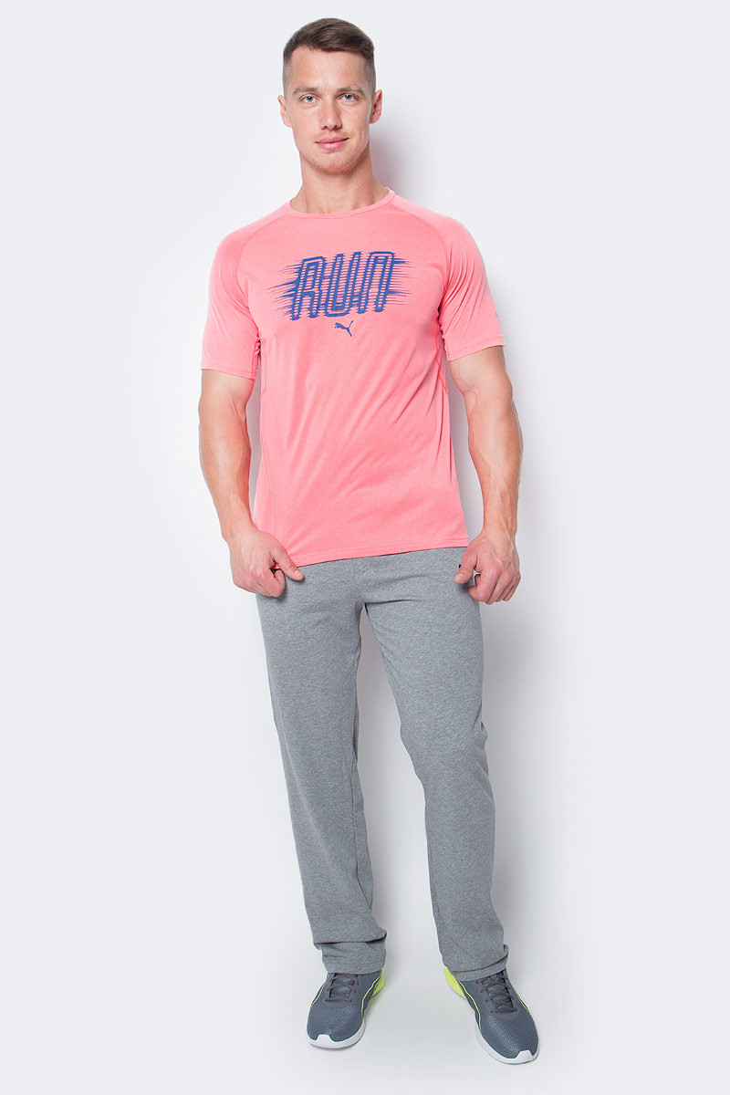 Футболка для бега мужская Puma Run S/S Tee, цвет: малиновый. 51495203. Размер L (48/50)51495203 Футболка для бега мужская Puma Run S/S Tee, цвет: малиновый. 51495203. Размер L (48/50)51495203Футболка Run S/S Tee изготовлена с использованием высокофункциональной технологии dryCELL, которая отводит влагу, поддерживает тело сухим и гарантирует комфорт во время активных тренировок и занятий спортом. Плоские швы не натирают кожу и обеспечивают непревзойденный комфорт. Логотип и другие декоративные элементы из светоотражающего материала позаботятся о вашей безопасности в темное время суток. Спереди на груди футболка украшена ярким графическим рисунком с надписью RUN.