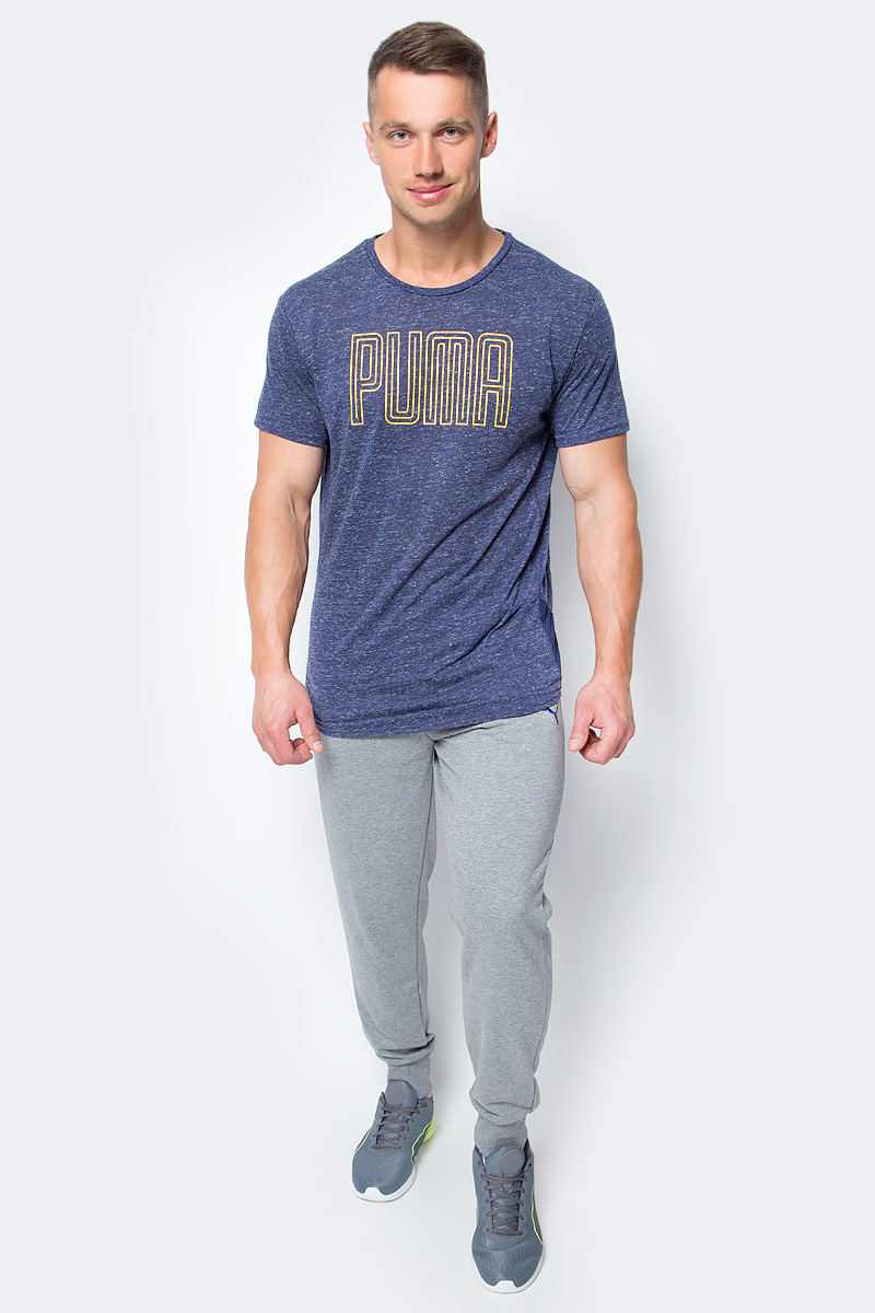 Брюки спортивные мужские Puma Hero Pants TR cl, цвет: серый. 83832132. Размер M (46/48)83832132 Брюки спортивные мужские Puma Hero Pants TR cl, цвет: серый. 83832132. Размер M (46/48)83832132Мужские спортивные брюки Hero Pants TR cl изготовлены из полиэстера и хлопка с использованием высокофункциональной технологии dryCELL, которая отводит влагу, поддерживает тело сухим и гарантирует максимальный комфорт. Модель имеет эластичный пояс с затягивающимся шнуром для регулировки посадки. Среди других отличительных особенностей изделия - карманы в боковых швах, нашитая сверху задняя кокетка для лучшей посадки по фигуре, широкие манжеты по низу брюк, а также фирменные лампасы по всей длине брючин. Брюки декорированы графическим принтом со светоотражающими элементами.