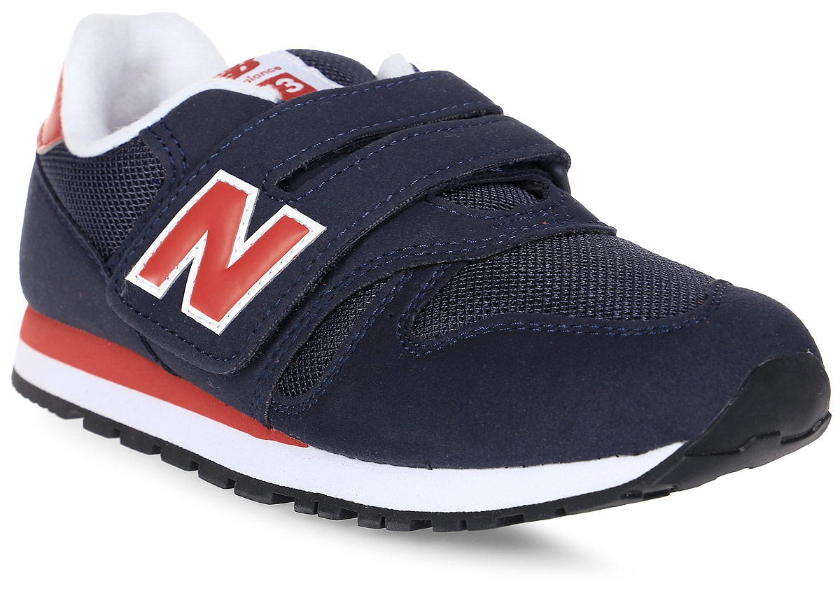 Кроссовки для мальчика New Balance 373, цвет: темно-синий. KV373VRY/M. Размер 2 (33,5)KV373VRY/M Кроссовки для мальчика New Balance 373, цвет: темно-синий. KV373VRY/M. Размер 2 (33,5)KV373VRY/MМодные кроссовки от New Balance очаруют вашего ребенка с первого взгляда! Модель изготовлена из высококачественного материала и дополнена на язычке фирменной нашивкой. Ремешки на застежке - липучке,надежно зафиксируют обувь на ноге. Подкладка и стелька из текстиля, обеспечат комфорт и уют детским ножкам. Подошва с рифлением гарантирует отличное сцепление с любыми поверхностями. Стильные кроссовки займут достойное место в гардеробе вашего ребенка.