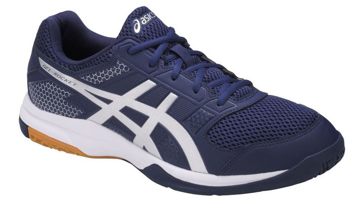 Кроссовки мужские Asics Gel-Rocket 8, цвет: темно-синий. B706Y-4993. Размер 8 (40)B706Y-4993 Кроссовки мужские Asics Gel-Rocket 8, цвет: темно-синий. B706Y-4993. Размер 8 (40)B706Y-4993Мужские волейбольные кроссовки Asics Gel-Rocket 8 созданы специально для спортсменов, которые совершают большое количество быстрых боковых движений. Воздухопроницаемый сетчатый верх модели, укрепленный синтетическими накладками, обеспечивает ощущение комфорта, идеальную посадку и поддержку. Благодаря гелевым вставкам кроссовки смягчают ударную нагрузку во время приземления и дают боковую устойчивость. Asics Gel - это полутвердый вид силикона, расположенный в носочной области промежуточной подошвы, который сводит к минимуму давление и напряжение, воздействующее на ногу спортсмена во время бега и улучшает возврат энергии. Литой пластиковый элемент Trusstic, расположенный под средней частью подошвы, препятствует скручиванию стопы. Подметка выполнена из материала, содержащего натуральный каучук, который обеспечивает улучшенное сцепление с поверхностями. Съемная стелька из EVA с текстильной поверхностью создает дополнительный комфорт. Стельку можно вынуть и заменить при желании на ортопедическую.