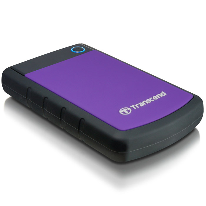 Transcend StoreJet 25H3 1TB, Purple внешний жесткий диск (TS1TSJ25H3P)TS1TSJ25H3P Transcend StoreJet 25H3 1TB, Purple внешний жесткий диск (TS1TSJ25H3P)TS1TSJ25H3PПортативный жесткий диск StoreJet 25H3 - это надежное устройство с отличными рабочими характеристиками USB 3.0, емкостью для хранения до 2 ТБ, что позволит хранить около 200 DVD фильмов, и 3-ступенчатой антиударной системой защиты, отвечающей жестким требованиям испытаний U.S. на падение. Устройство StoreJet 25H3 обладает высокой скоростью передачи информации до 90MB/сек., что делает его идеальным выбором для любителей высокой скорости. Передача изображений DVD фильмов возможна за менее, чем 1 минуту!Устройство StoreJet 25H3 отличает прекрасный дизайн - антискользящий резиновый корпус фиолетового или синего цвета, а также высокая степень защиты благодаря укрепленному внешнему кейсу и внутренней системе подвески, что предохраняет устройство от ударов. Также, устройство снабжено кнопкой для удобного быстрого автоматического резервного копирования в одно нажатие, что сделает процесс синхронизации данных и резервного копирования максимально быстрым и удобным.Совместимость с суперскоростным USB 3.0, а также с USB 2.0 с обратной стороныИзносостойкий противоударный внешний силиконовый корпусУсовершенствованная система внутренней подвески доя защиты жесткого дискаБольшая емкость для хранения информацииПростой режим работы Easy Plug and Play - нет необходимости в драйверахЭнергосберегающий спящий режимКнопка автоматического резервного копирования в одно нажатиеКомплектуется ПО Transcend Elite для защитыLED индикатор статуса передачи данныхДополнительно:• Буфер: 8 МБ• Совместимость: Windows XP/Vista/Win 7, Mac OS 9.0 и более поздние версии, Linux Kernel 2.4 и более поздние версии• Ударостойкий корпус