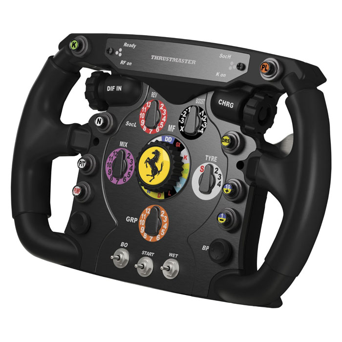 Thrustmaster Ferrari F1 Wheel для T5004160571 Thrustmaster Ferrari F1 Wheel для T5004160571Реалистичный гоночный руль Thrustmaster Ferrari F1 — это подлинная реплика Ferrari!Реплика гоночного руля Ferrari F1 2011, «Ferrari 150th Italia»:Полноразмерная реплика с шероховатым металлическим покрытиемРуль с прорезиненным покрытием — реалистичное и комфортное ощущение захватаСеквенционные переключатели передач типа F1 Push & Pull из шероховатого металлаТочная работа, технология силовой обратной связи и реалистичный угол поворота:Инновационная технология H.E.A.R.T HallEffect AccuRate TechnologyМеханизма управления:- ультраточный гоночный руль с разрешением 16 бит (65,536 values on the steering)- точность не убывает со временем (бесконтактный магнитный датчик).Технология силовой обратной связи на базе мотора промышленного класса- супермощный механизм силовой обратной связи с быстрым откликом,- жесткий приводной стопор, не зависящий от выбранного угла поворота.Регулируемый угол поворота (40 – 1080°), моторизованные стопорыМеханизм с двумя большими ремнямиПлавное мягкое действиеТихая работаОбновляемая встроенная память и прошивка